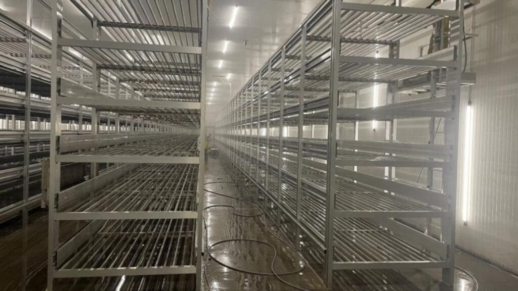 how to set up controlled mushroom farming